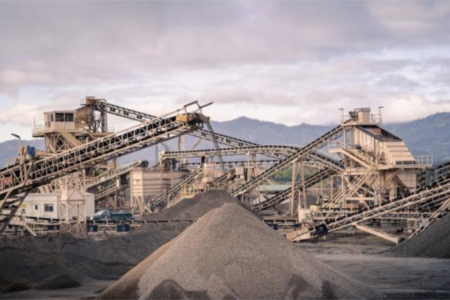 Crushed stone plant with conveyors and stockpiles